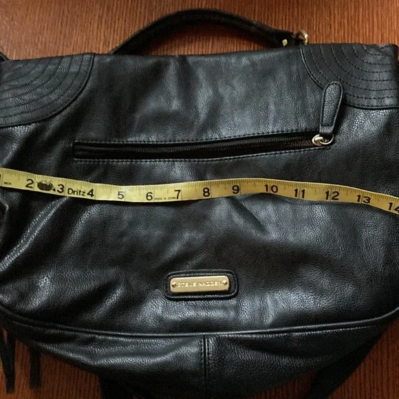 STEVE MADDEN leather black bag, fringe. Adjustable and removable shoulder strap. - Picture 12 of 15